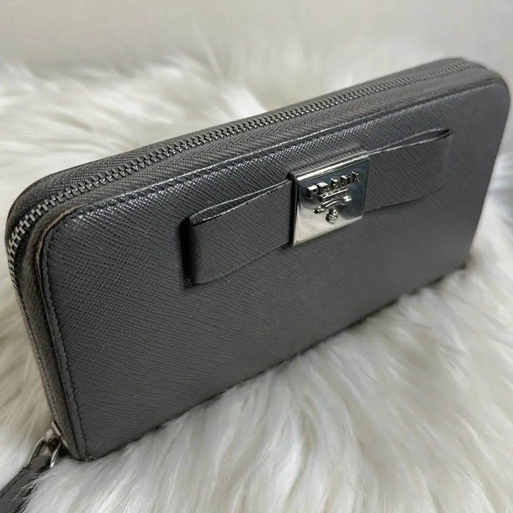💯Authentic Prada Safiano Zipped Around Long Wallet 🍀